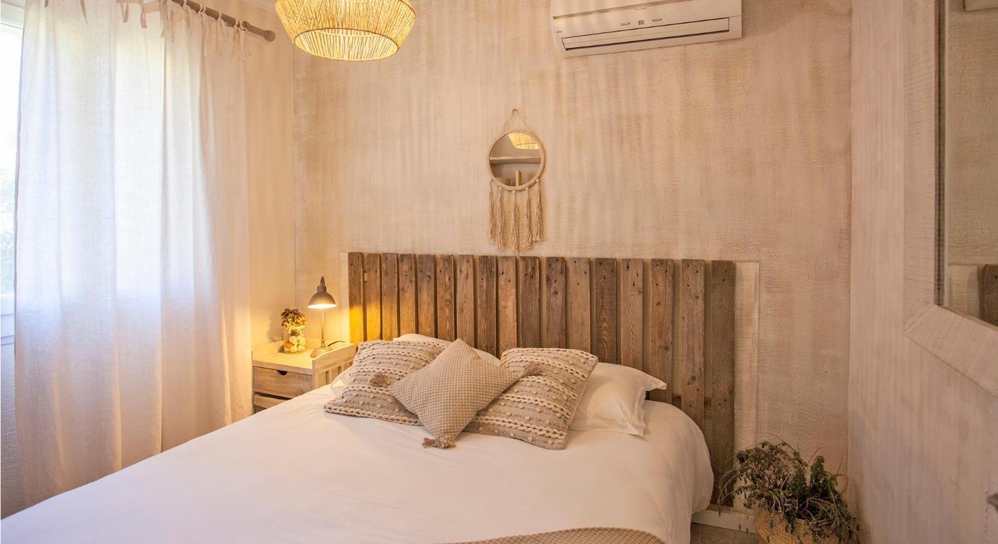 Residence Acquavital Калви Екстериор снимка